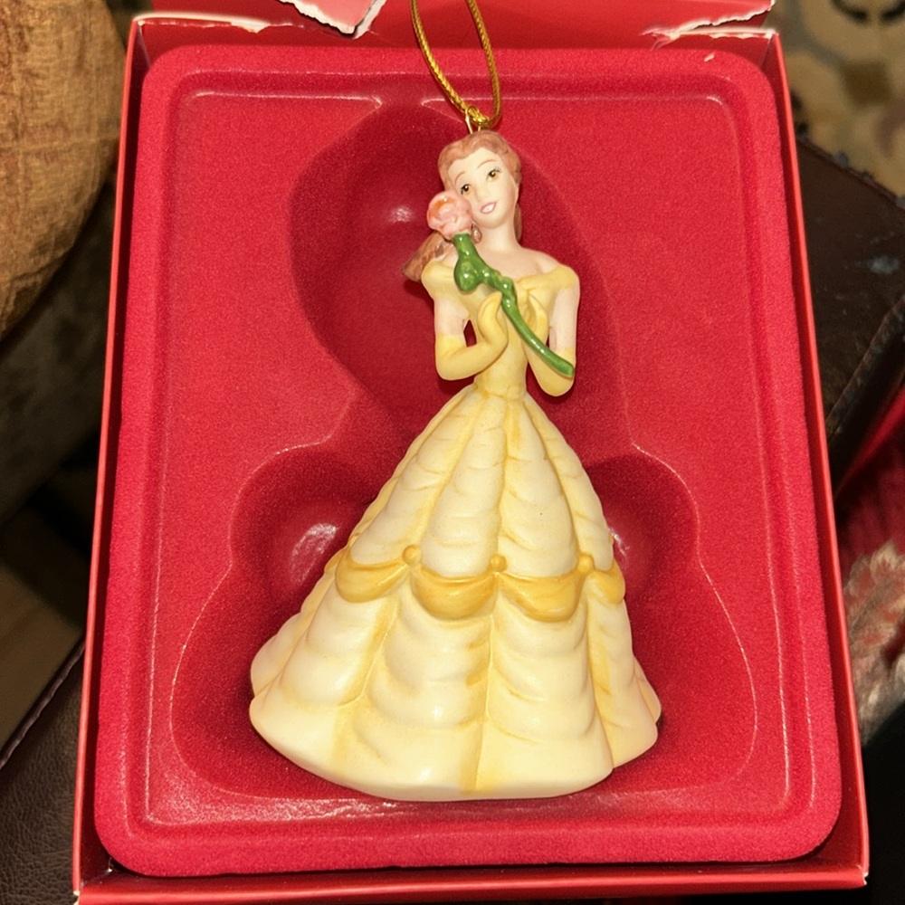 Belle Lenox ornament - Picture 2 of 9